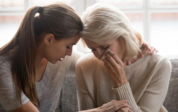 Cómo abordar la noticia de fallecimiento